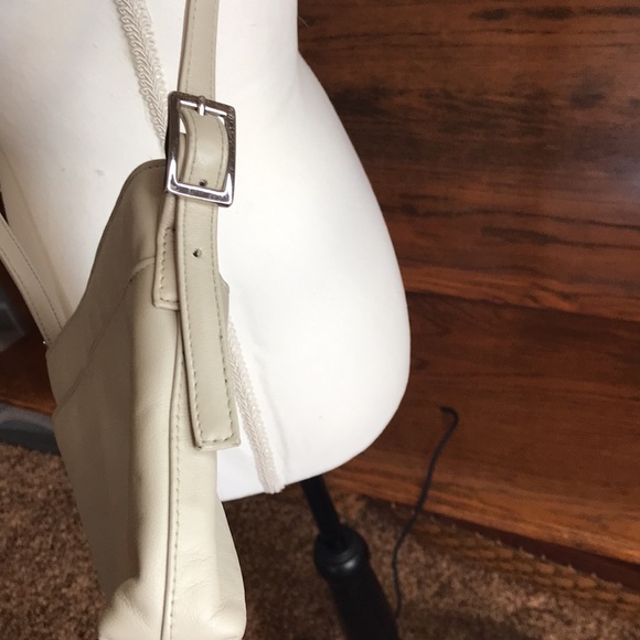 PRESTON & YORK - Picture 10 of 10